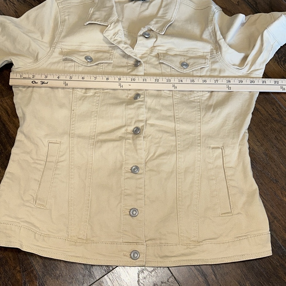 Denim Khaki Women’s Stretchy Short Sleeve Button Up Jacket Size Medium - Picture 8 of 9